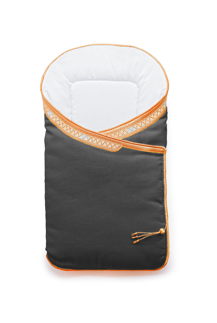 BISHT-STYLE BABY NEST (0 - 12 Months)