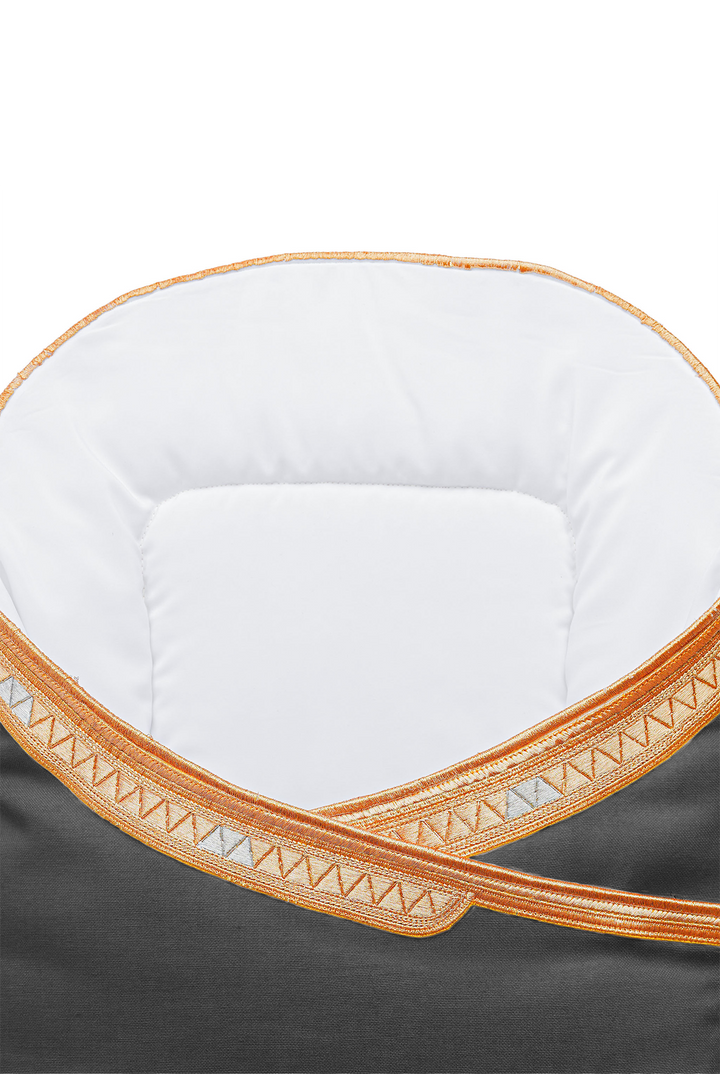 BISHT-STYLE BABY NEST (0 - 12 Months)