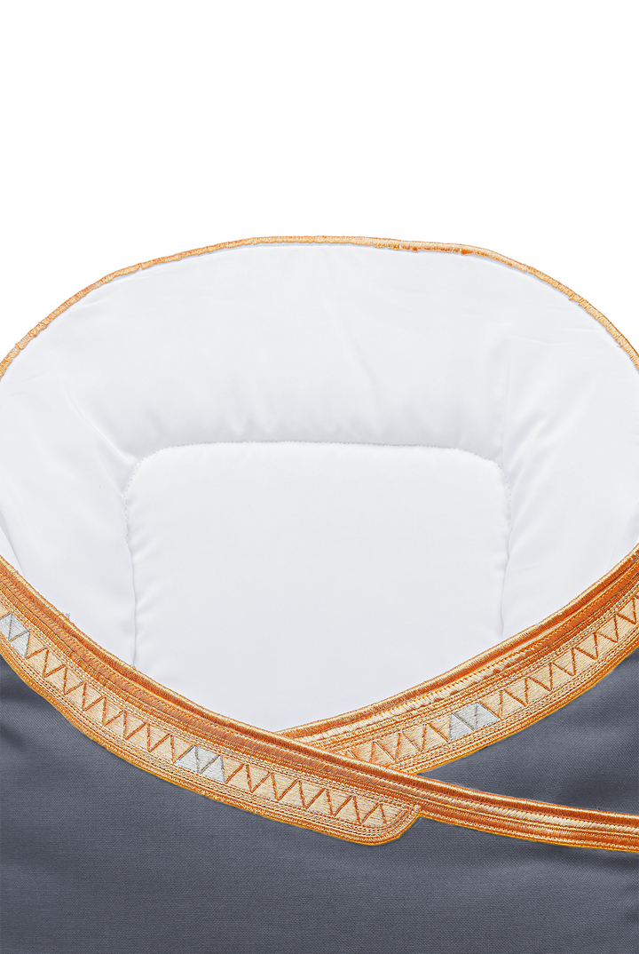 BISHT-STYLE BABY NEST (0 - 12 Months)