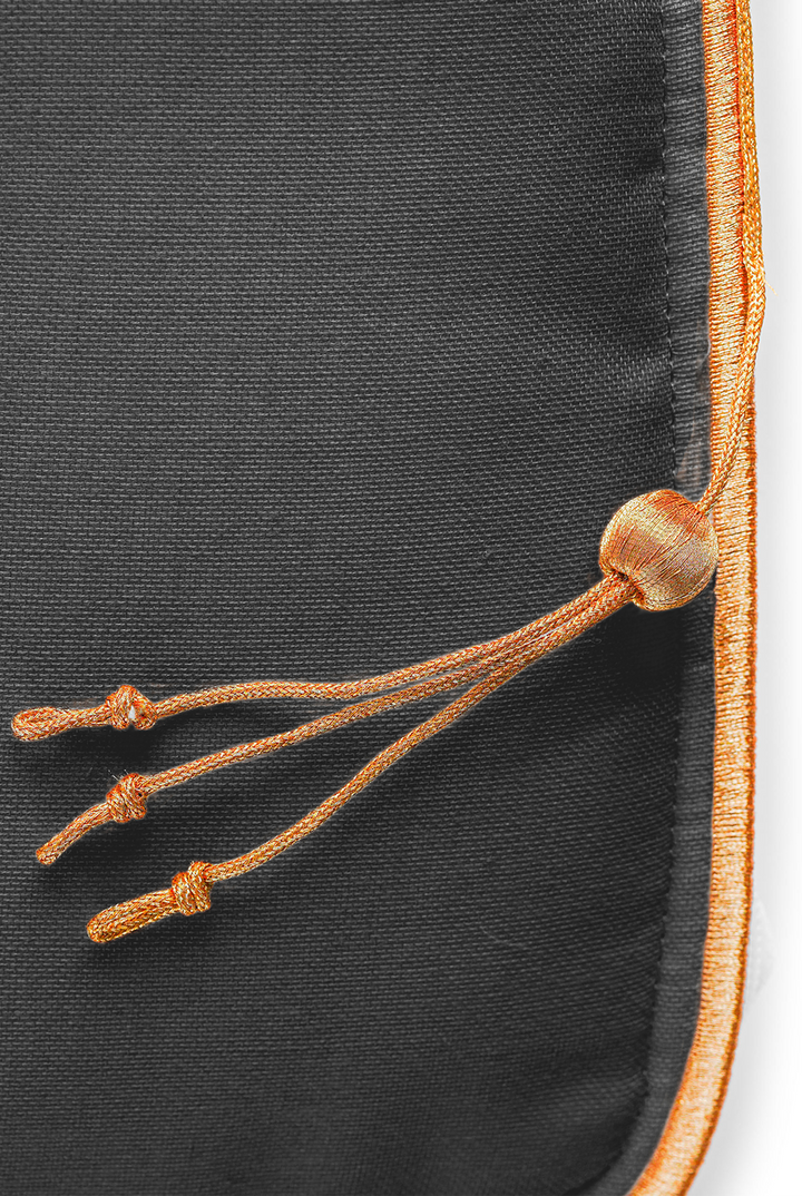BISHT-STYLE BABY NEST (0 - 12 Months)
